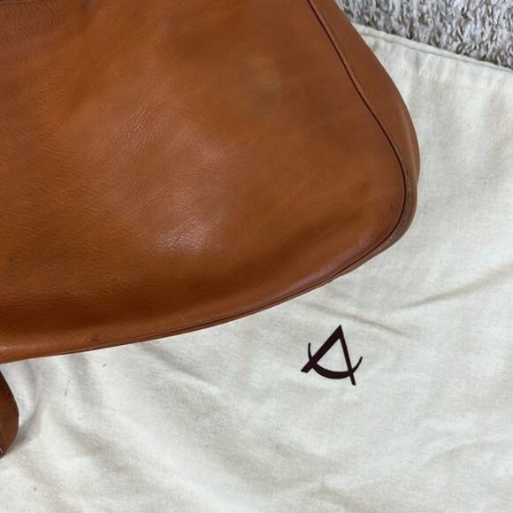 SISO Bamboo Leather Cross Strap Bag - Picture 9 of 11